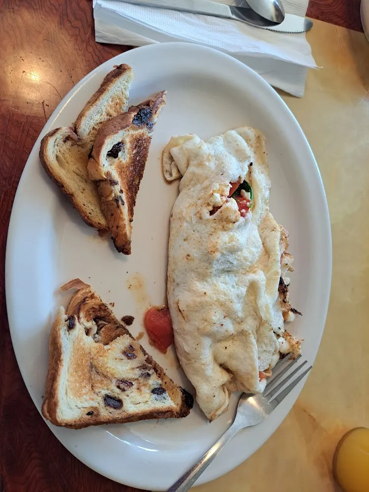 Egg White Omelet with Spinish Tomato and Feta