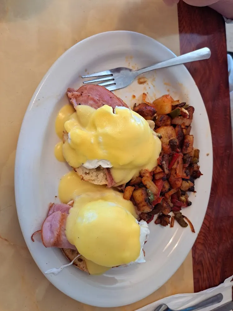 Eggs Benedict and Home Fries